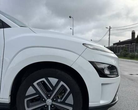 Белый Хендай Kona, объемом двигателя 0 л и пробегом 115 тыс. км за 18800 $, фото 10 на Automoto.ua