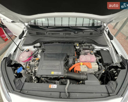 Білий Хендай Kona, об'ємом двигуна 1.58 л та пробігом 49 тис. км за 18700 $, фото 13 на Automoto.ua