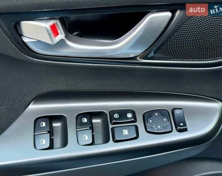 Білий Хендай Kona, об'ємом двигуна 0 л та пробігом 34 тис. км за 16999 $, фото 14 на Automoto.ua