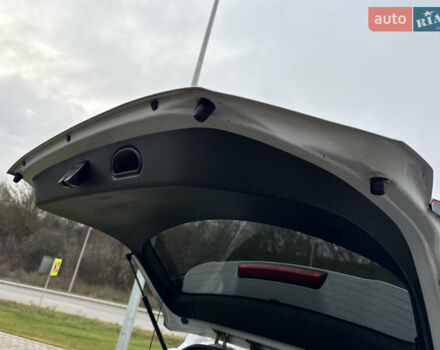 Белый Хендай Kona, объемом двигателя 0 л и пробегом 86 тыс. км за 17800 $, фото 19 на Automoto.ua