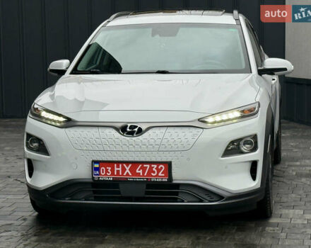 Белый Хендай Kona, объемом двигателя 0 л и пробегом 89 тыс. км за 18999 $, фото 18 на Automoto.ua