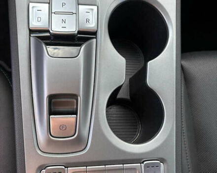 Белый Хендай Kona, объемом двигателя 0 л и пробегом 43 тыс. км за 16700 $, фото 24 на Automoto.ua