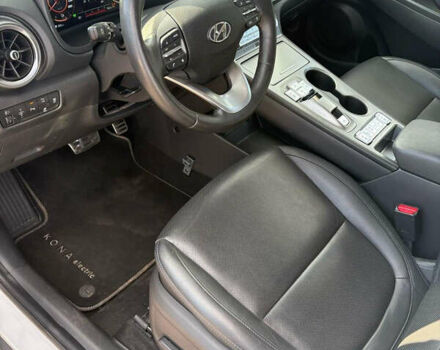 Белый Хендай Kona, объемом двигателя 0 л и пробегом 43 тыс. км за 16700 $, фото 15 на Automoto.ua