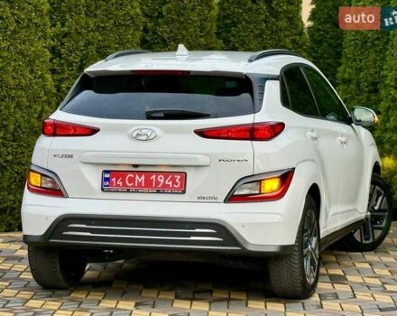 Белый Хендай Kona, объемом двигателя 0 л и пробегом 39 тыс. км за 17400 $, фото 6 на Automoto.ua