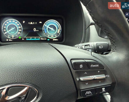 Белый Хендай Kona, объемом двигателя 0 л и пробегом 65 тыс. км за 17400 $, фото 47 на Automoto.ua