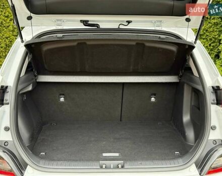 Белый Хендай Kona, объемом двигателя 0 л и пробегом 33 тыс. км за 17700 $, фото 14 на Automoto.ua