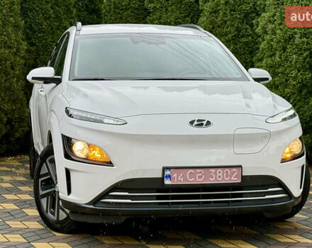 Білий Хендай Kona, об'ємом двигуна 0 л та пробігом 23 тис. км за 16900 $, фото 2 на Automoto.ua