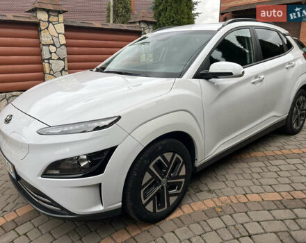 Белый Хендай Kona, объемом двигателя 0 л и пробегом 46 тыс. км за 17500 $, фото 1 на Automoto.ua