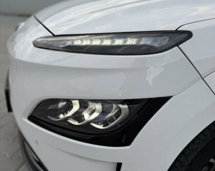 Білий Хендай Kona, об'ємом двигуна 0 л та пробігом 63 тис. км за 16499 $, фото 29 на Automoto.ua