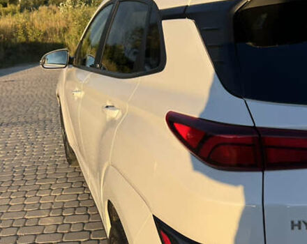 Білий Хендай Kona, об'ємом двигуна 0 л та пробігом 49 тис. км за 16200 $, фото 4 на Automoto.ua