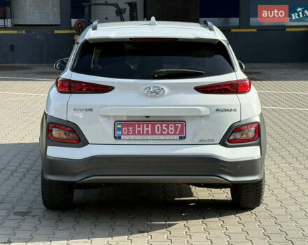 Білий Хендай Kona, об'ємом двигуна 0 л та пробігом 55 тис. км за 19950 $, фото 8 на Automoto.ua