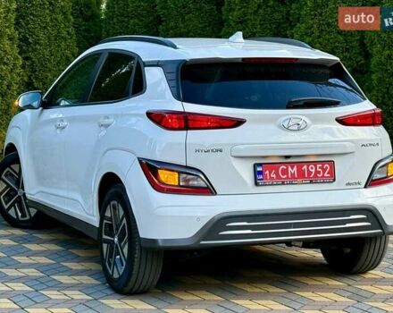 Білий Хендай Kona, об'ємом двигуна 0 л та пробігом 34 тис. км за 16999 $, фото 5 на Automoto.ua