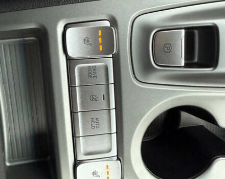 Белый Хендай Kona, объемом двигателя 0 л и пробегом 65 тыс. км за 17400 $, фото 42 на Automoto.ua