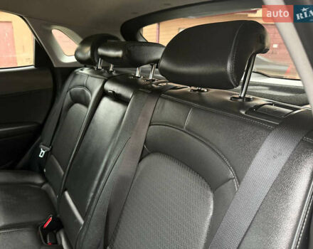 Білий Хендай Kona, об'ємом двигуна 0 л та пробігом 174 тис. км за 17800 $, фото 51 на Automoto.ua