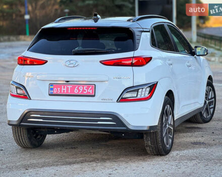 Белый Хендай Kona, объемом двигателя 0 л и пробегом 148 тыс. км за 18500 $, фото 20 на Automoto.ua
