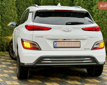 Білий Хендай Kona, об'ємом двигуна 0 л та пробігом 23 тис. км за 16900 $, фото 9 на Automoto.ua