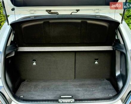 Білий Хендай Kona, об'ємом двигуна 0 л та пробігом 34 тис. км за 16999 $, фото 22 на Automoto.ua