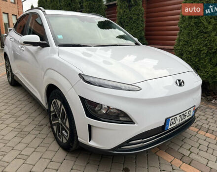 Белый Хендай Kona, объемом двигателя 0 л и пробегом 46 тыс. км за 17500 $, фото 5 на Automoto.ua