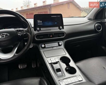 Білий Хендай Kona, об'ємом двигуна 0 л та пробігом 174 тис. км за 17800 $, фото 55 на Automoto.ua