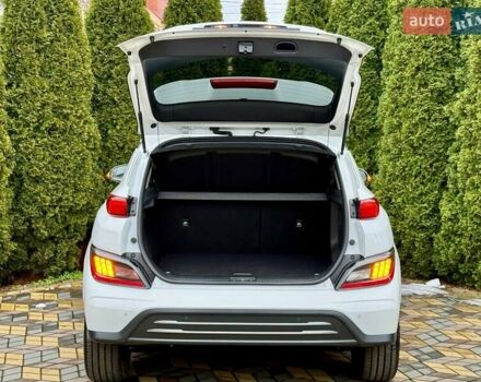 Белый Хендай Kona, объемом двигателя 0 л и пробегом 33 тыс. км за 17700 $, фото 13 на Automoto.ua