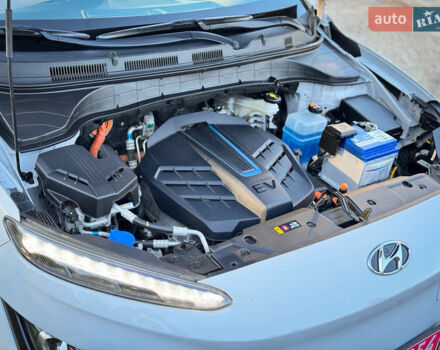 Белый Хендай Kona, объемом двигателя 0 л и пробегом 148 тыс. км за 18500 $, фото 54 на Automoto.ua