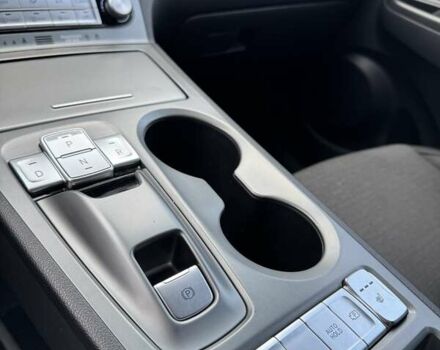 Белый Хендай Kona, объемом двигателя 0 л и пробегом 115 тыс. км за 18800 $, фото 47 на Automoto.ua