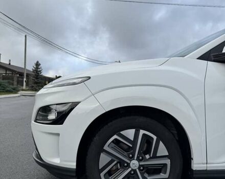 Белый Хендай Kona, объемом двигателя 0 л и пробегом 115 тыс. км за 18800 $, фото 11 на Automoto.ua