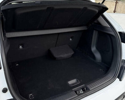 Білий Хендай Kona, об'ємом двигуна 0 л та пробігом 63 тис. км за 16499 $, фото 9 на Automoto.ua