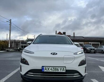 Белый Хендай Kona, объемом двигателя 0 л и пробегом 115 тыс. км за 18800 $, фото 3 на Automoto.ua