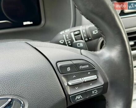 Белый Хендай Kona, объемом двигателя 0 л и пробегом 39 тыс. км за 17400 $, фото 30 на Automoto.ua