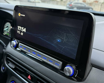 Білий Хендай Kona, об'ємом двигуна 0 л та пробігом 63 тис. км за 16499 $, фото 5 на Automoto.ua