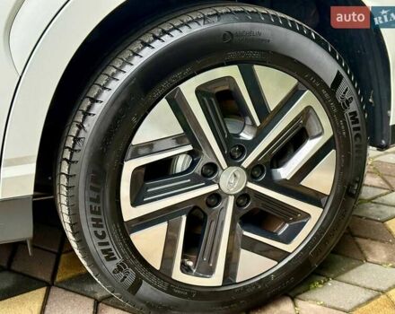 Белый Хендай Kona, объемом двигателя 0 л и пробегом 33 тыс. км за 17700 $, фото 7 на Automoto.ua