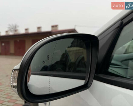 Білий Хендай Kona, об'ємом двигуна 0 л та пробігом 174 тис. км за 17800 $, фото 28 на Automoto.ua