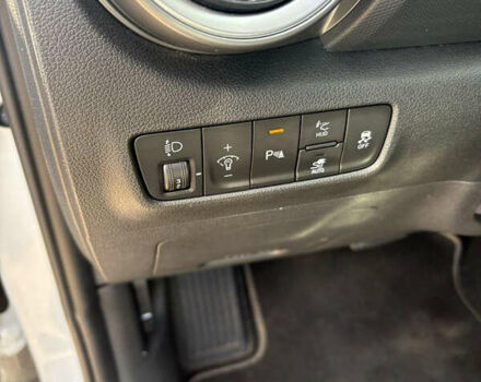 Белый Хендай Kona, объемом двигателя 0 л и пробегом 43 тыс. км за 16700 $, фото 21 на Automoto.ua