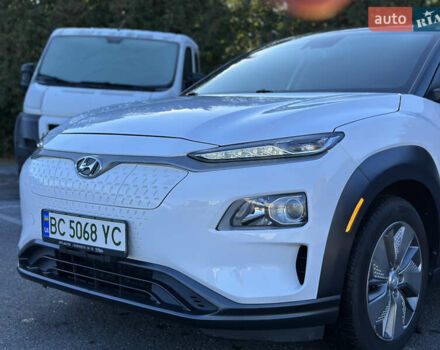 Білий Хендай Kona, об'ємом двигуна 0 л та пробігом 115 тис. км за 16800 $, фото 9 на Automoto.ua