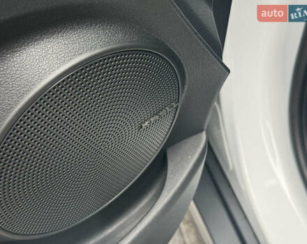 Белый Хендай Kona, объемом двигателя 0 л и пробегом 89 тыс. км за 18999 $, фото 80 на Automoto.ua