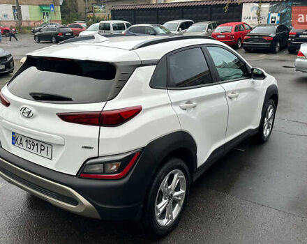 Белый Хендай Kona, объемом двигателя 2 л и пробегом 100 тыс. км за 15800 $, фото 3 на Automoto.ua