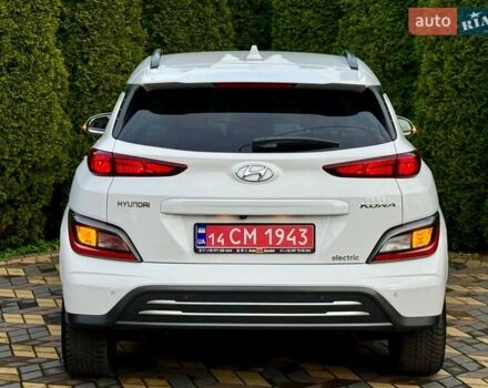 Белый Хендай Kona, объемом двигателя 0 л и пробегом 39 тыс. км за 17400 $, фото 8 на Automoto.ua