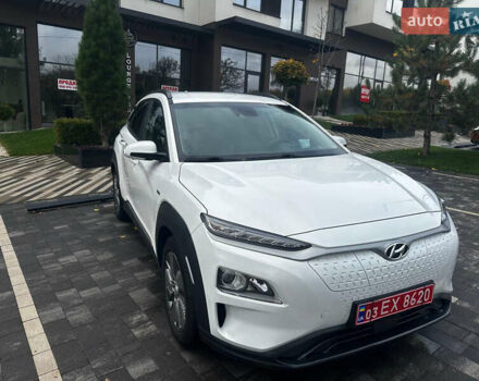 Белый Хендай Kona, объемом двигателя 0 л и пробегом 130 тыс. км за 18900 $, фото 13 на Automoto.ua