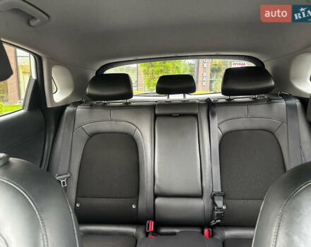 Белый Хендай Kona, объемом двигателя 0 л и пробегом 130 тыс. км за 18900 $, фото 24 на Automoto.ua