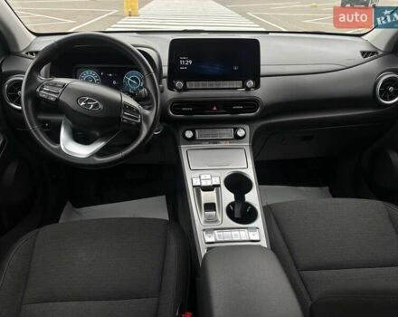 Білий Хендай Kona, об'ємом двигуна 0 л та пробігом 40 тис. км за 19999 $, фото 11 на Automoto.ua