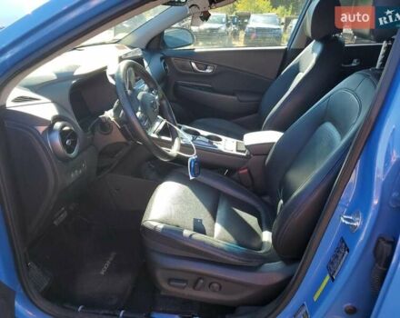 Белый Хендай Kona, объемом двигателя 0 л и пробегом 99 тыс. км за 7850 $, фото 6 на Automoto.ua