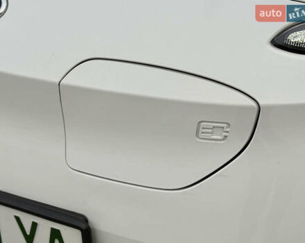 Білий Хендай Kona, об'ємом двигуна 0 л та пробігом 28 тис. км за 18700 $, фото 58 на Automoto.ua