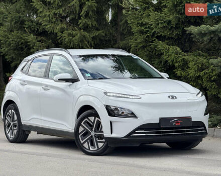 Білий Хендай Kona, об'ємом двигуна 0 л та пробігом 43 тис. км за 16700 $, фото 1 на Automoto.ua