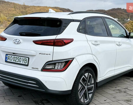 Белый Хендай Kona, объемом двигателя 0 л и пробегом 63 тыс. км за 21500 $, фото 7 на Automoto.ua