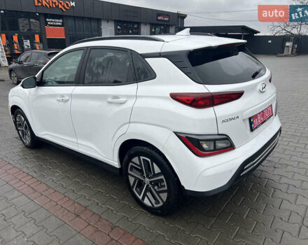 Белый Хендай Kona, объемом двигателя 0 л и пробегом 20 тыс. км за 20300 $, фото 2 на Automoto.ua