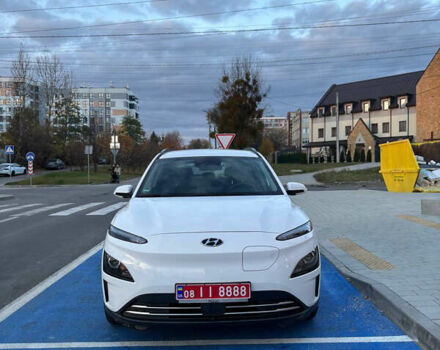 Белый Хендай Kona, объемом двигателя 0 л и пробегом 38 тыс. км за 15599 $, фото 2 на Automoto.ua