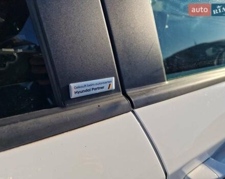 Білий Хендай Kona, об'ємом двигуна 0 л та пробігом 57 тис. км за 17200 $, фото 12 на Automoto.ua