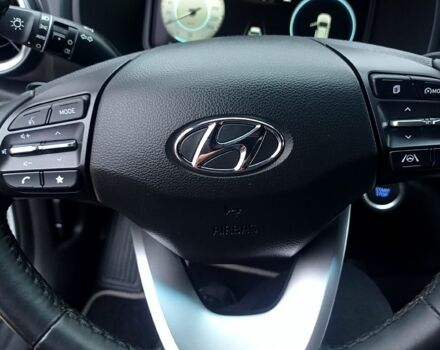 Білий Хендай Kona, об'ємом двигуна 40 л та пробігом 42 тис. км за 17200 $, фото 8 на Automoto.ua