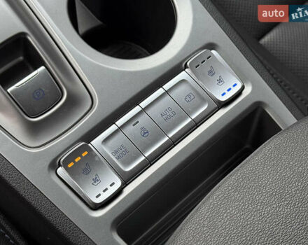 Білий Хендай Kona, об'ємом двигуна 0 л та пробігом 28 тис. км за 18700 $, фото 3 на Automoto.ua